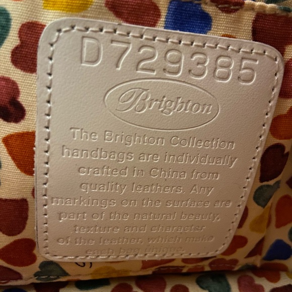 ♥️Brighton🩷White Shoulder Bag with Multicolor Heart Accents - Picture 10 of 13